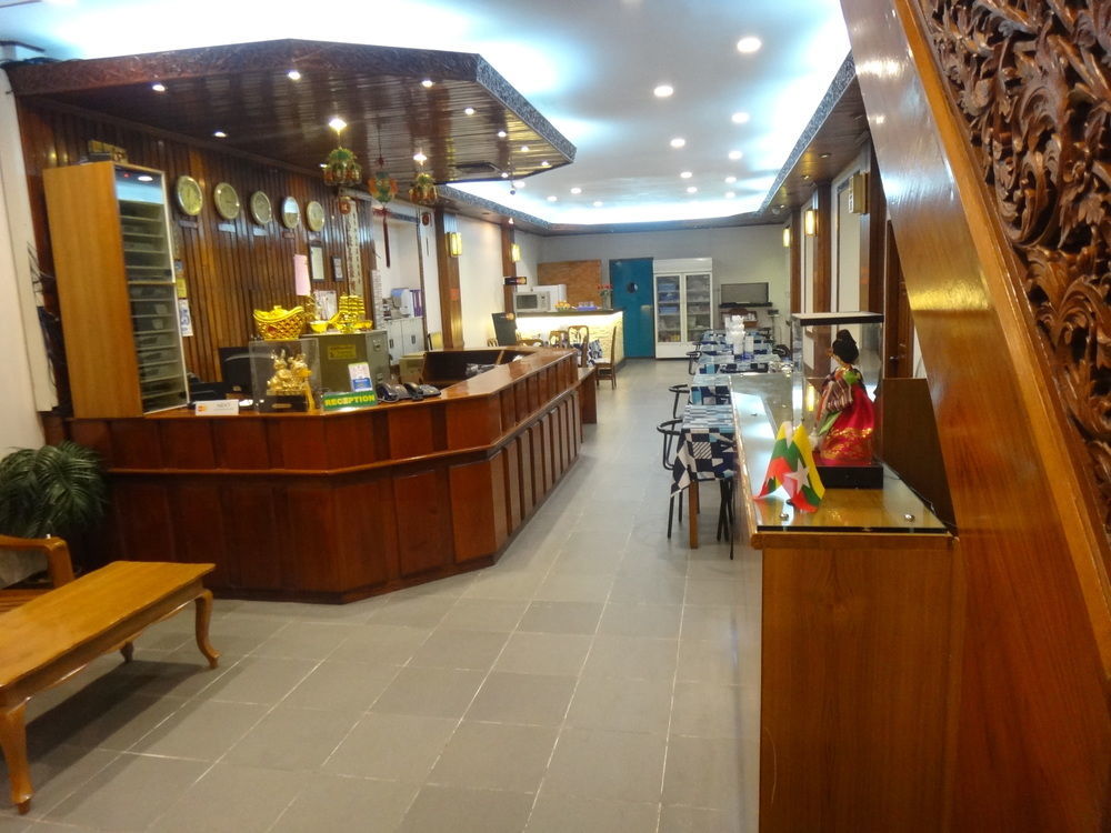 Chit Sayar Hotel Yangon Esterno foto